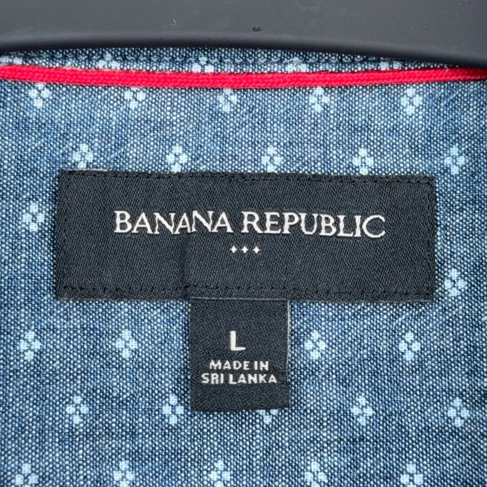 Banana Republic Button Down Mens L 100% Cotton Blue Geometric Print
